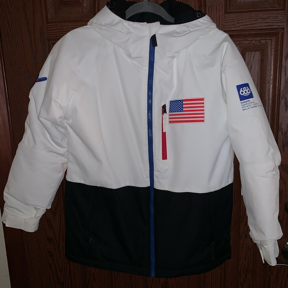 Brand New WOT  686 Youth Evolution NASA ski jacket and bibs.